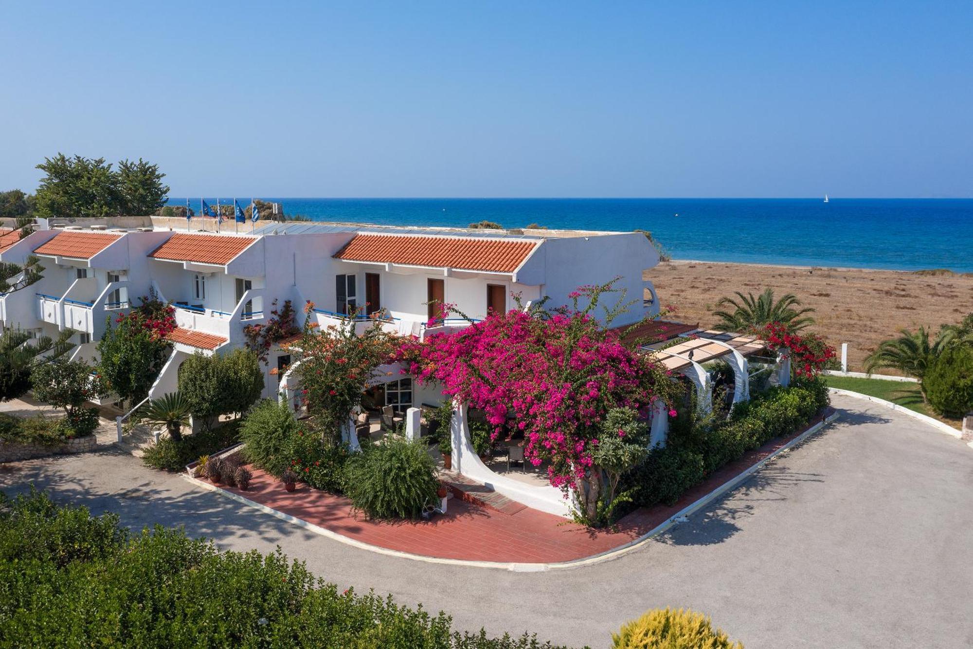 Nirvana Beach Hotel Theologos  Bagian luar foto